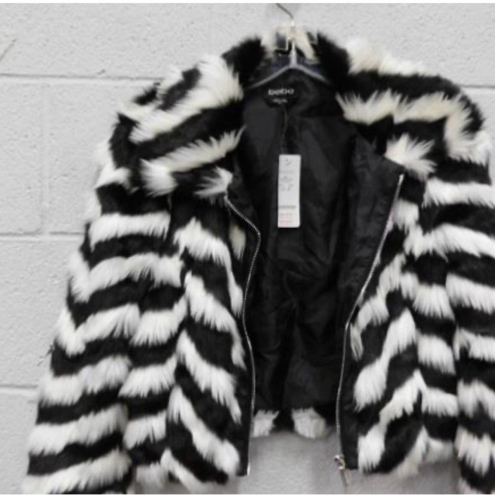 Bebe Black and White Faux Fur Jacket new size SP